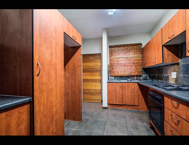 2 BEDROOM APARTMENT FOR SALE IN SUNDOWNER